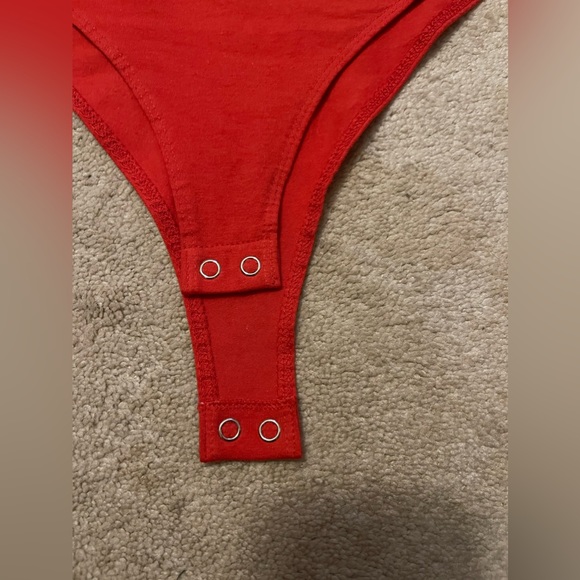 Red one niece NWT - Picture 3 of 4